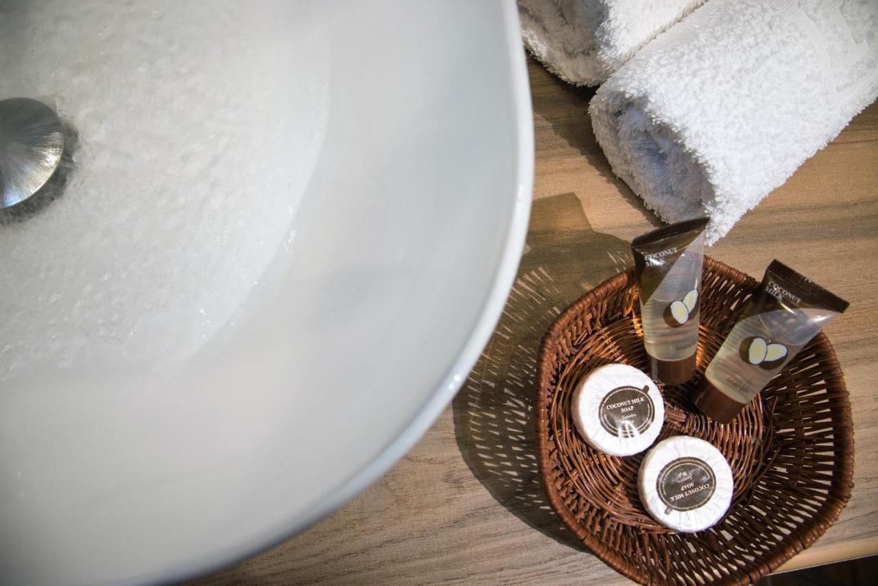 Angelica'S Deluxe Rooms In Adamas Dış mekan fotoğraf