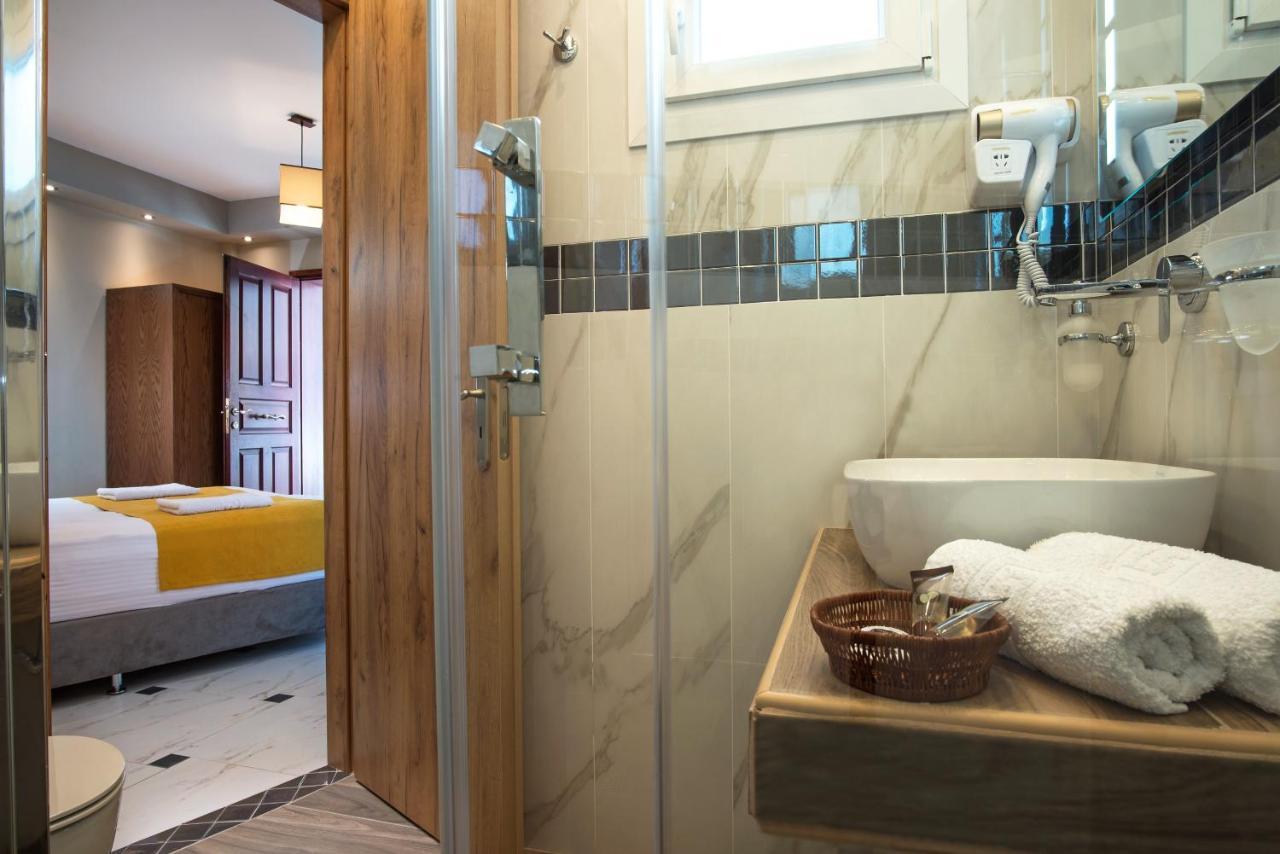 Angelica'S Deluxe Rooms In Adamas Dış mekan fotoğraf