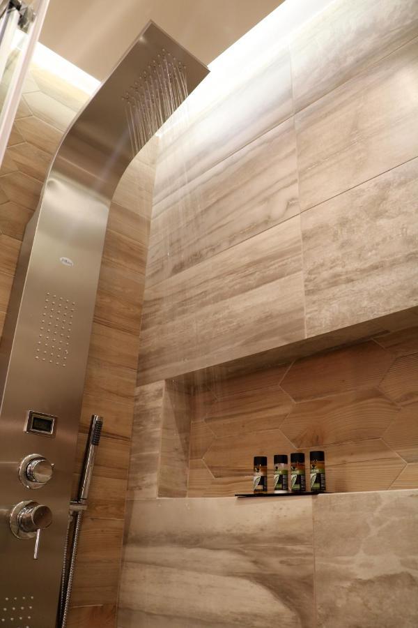 Angelica'S Deluxe Rooms In Adamas Dış mekan fotoğraf