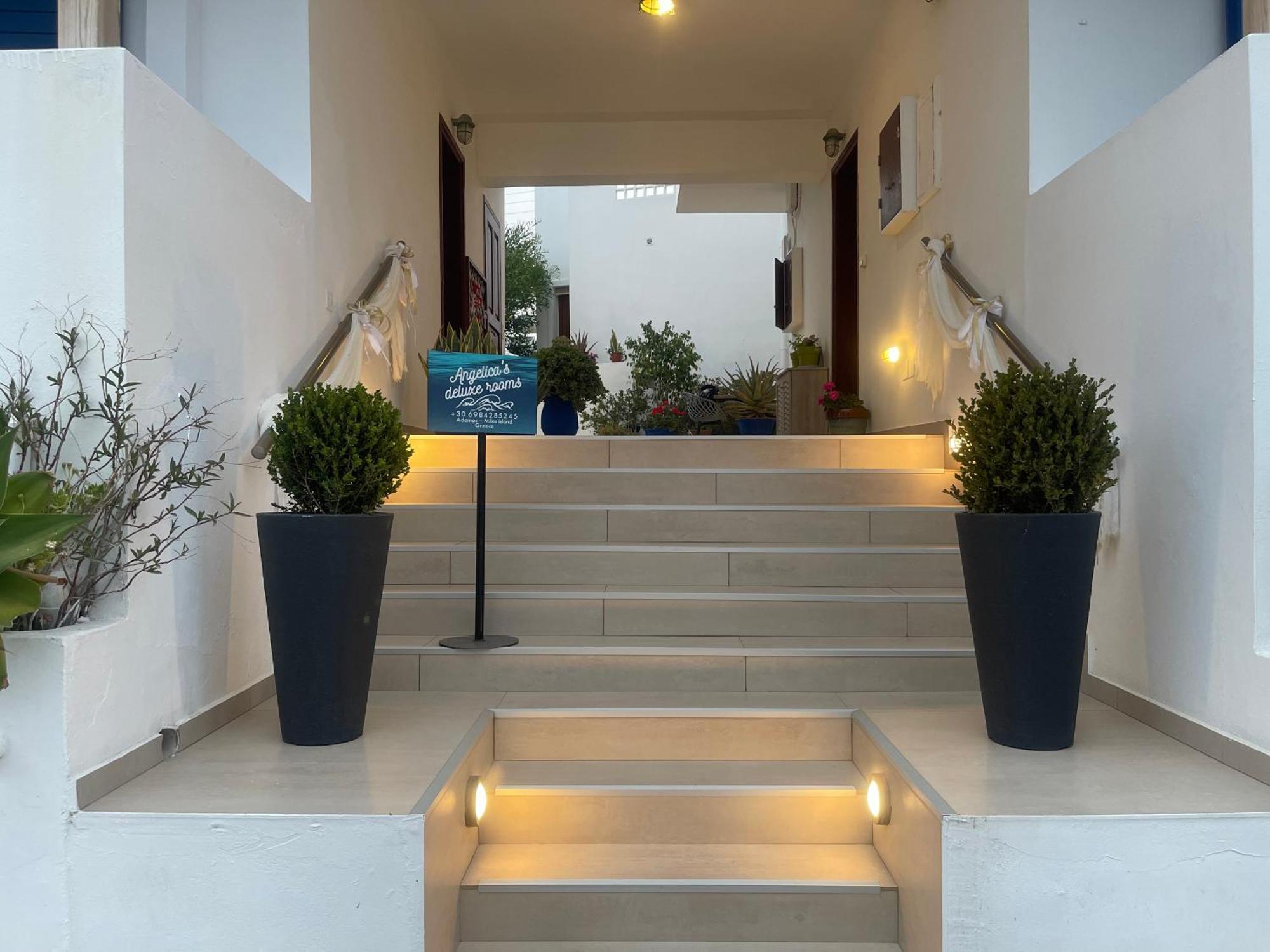 Angelica'S Deluxe Rooms In Adamas Dış mekan fotoğraf