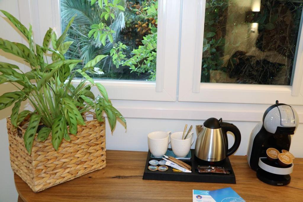 Angelica'S Deluxe Rooms In Adamas Dış mekan fotoğraf